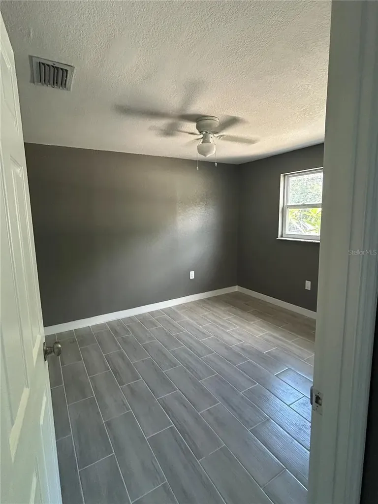 1884 Pine Street Largo FL 33774