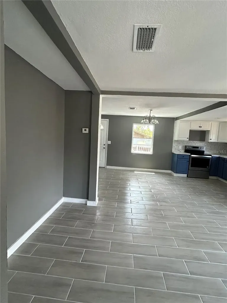 1884 Pine Street Largo FL 33774