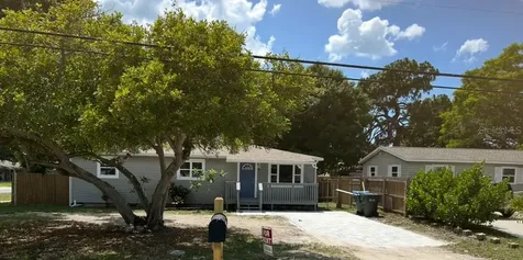 1884 Pine Street Largo FL 33774