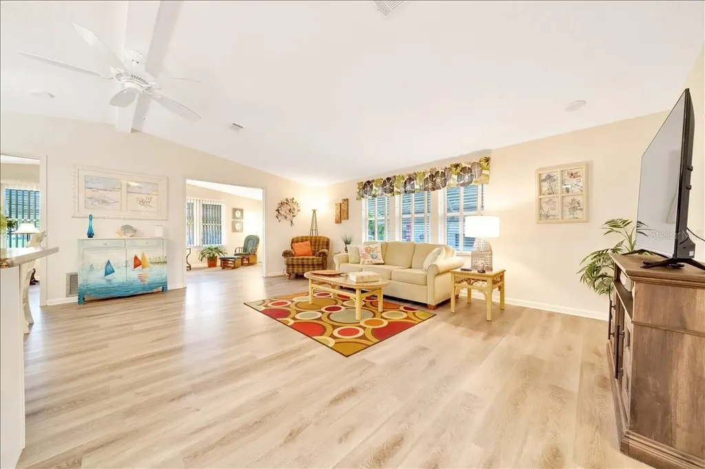 926 Saint Andrews Boulevard Lady Lake FL 32159