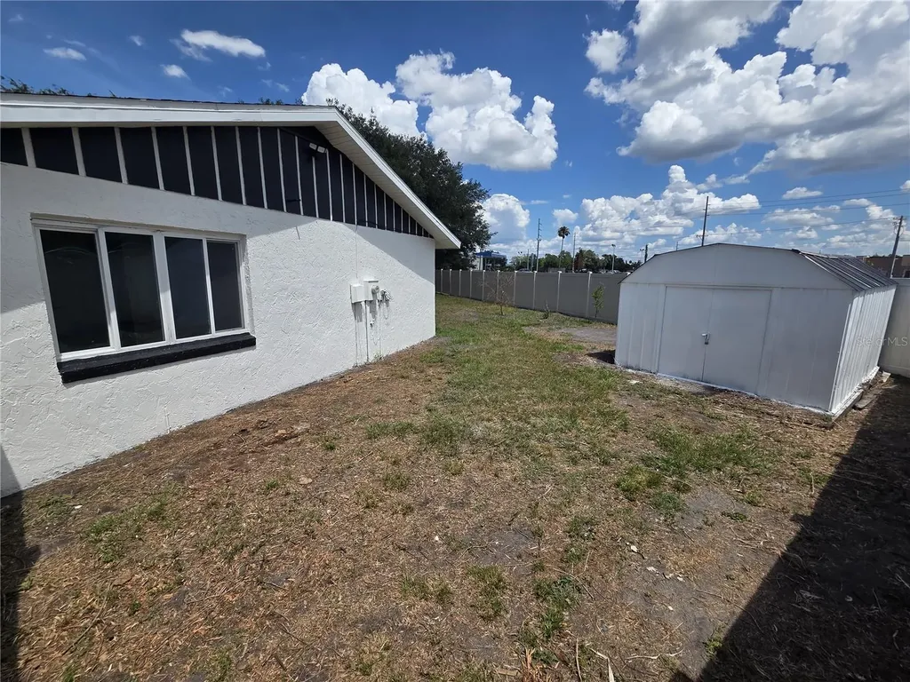 1805 S Wilkins Avenue Plant City FL 33563