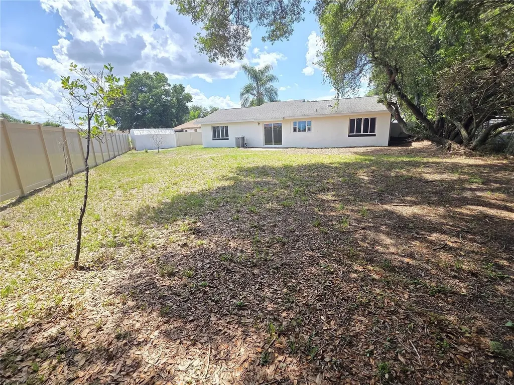 1805 S Wilkins Avenue Plant City FL 33563