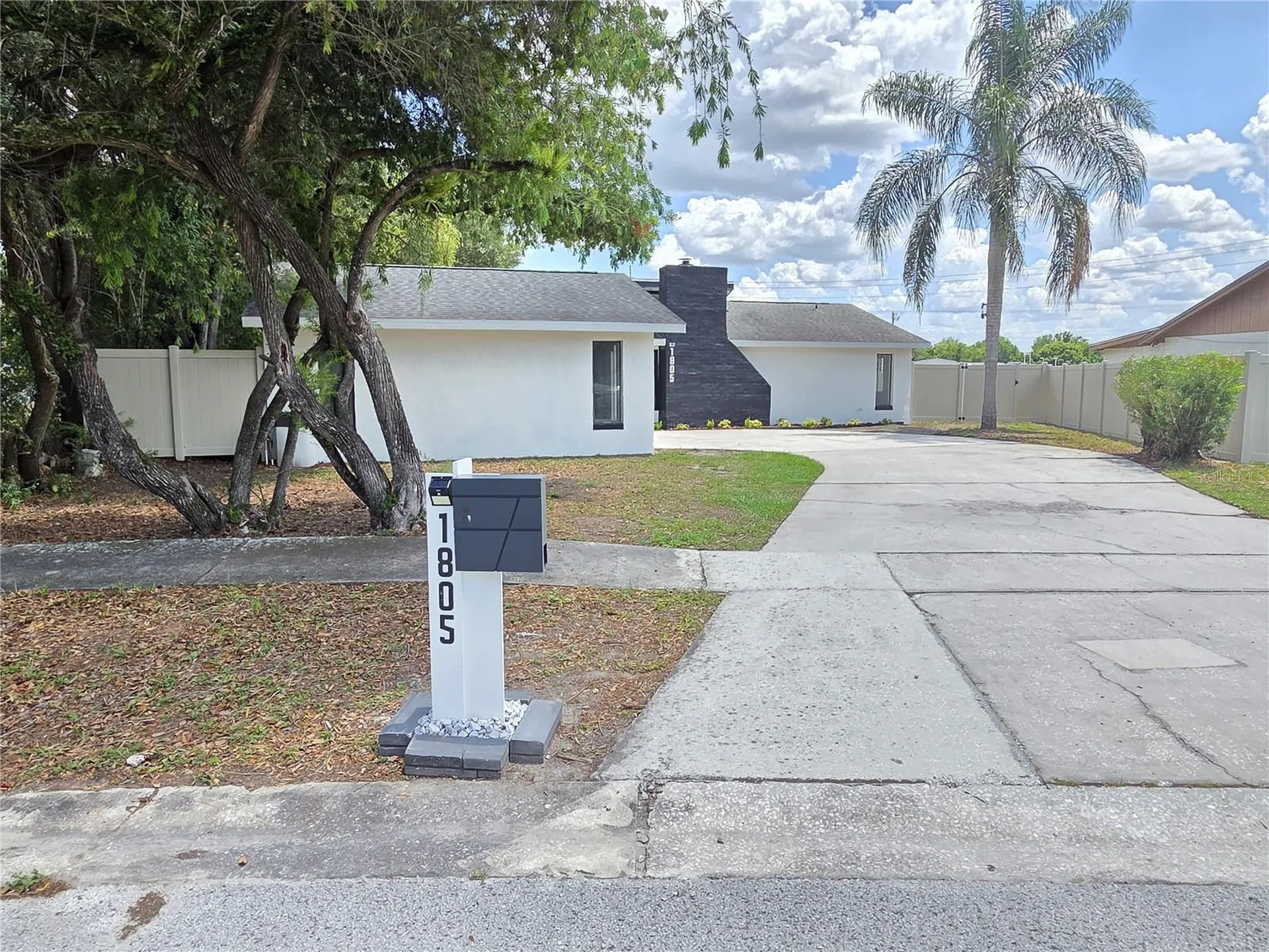 1805 S Wilkins Avenue Plant City FL 33563