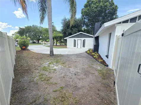 1805 S Wilkins Avenue Plant City FL 33563