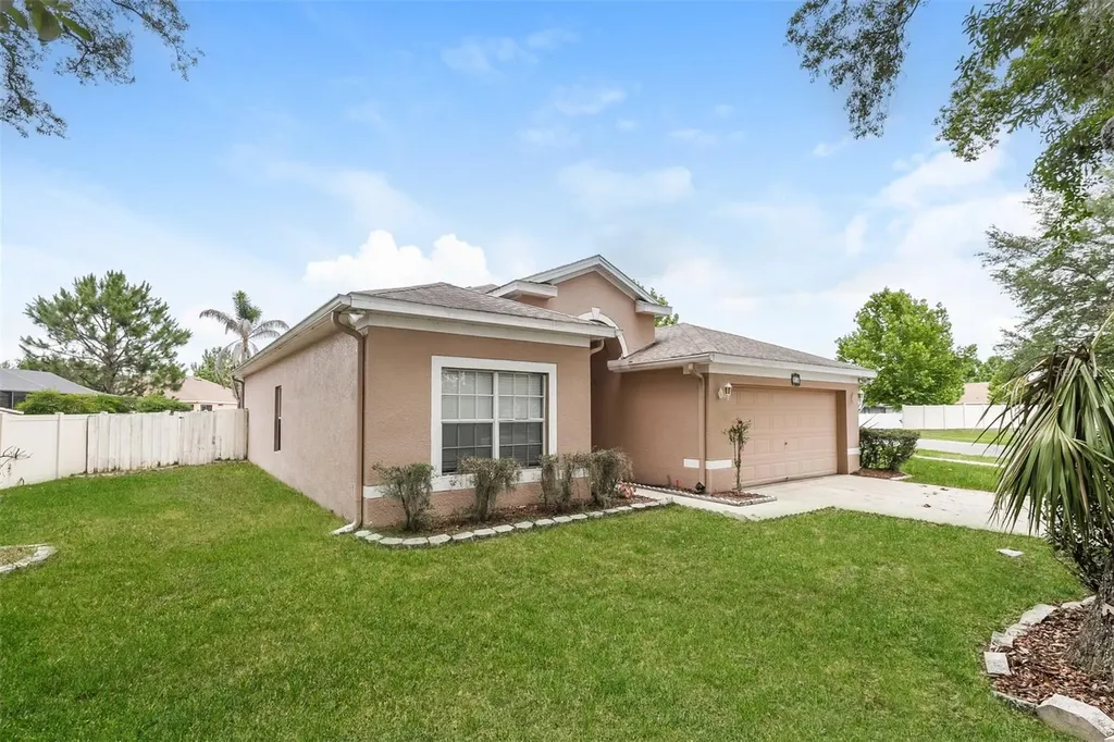 814 Coade Stone Drive Seffner FL 33584