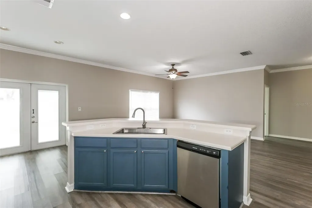 814 Coade Stone Drive Seffner FL 33584