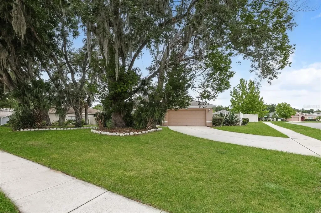 814 Coade Stone Drive Seffner FL 33584