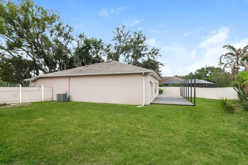 814 Coade Stone Drive Seffner FL 33584
