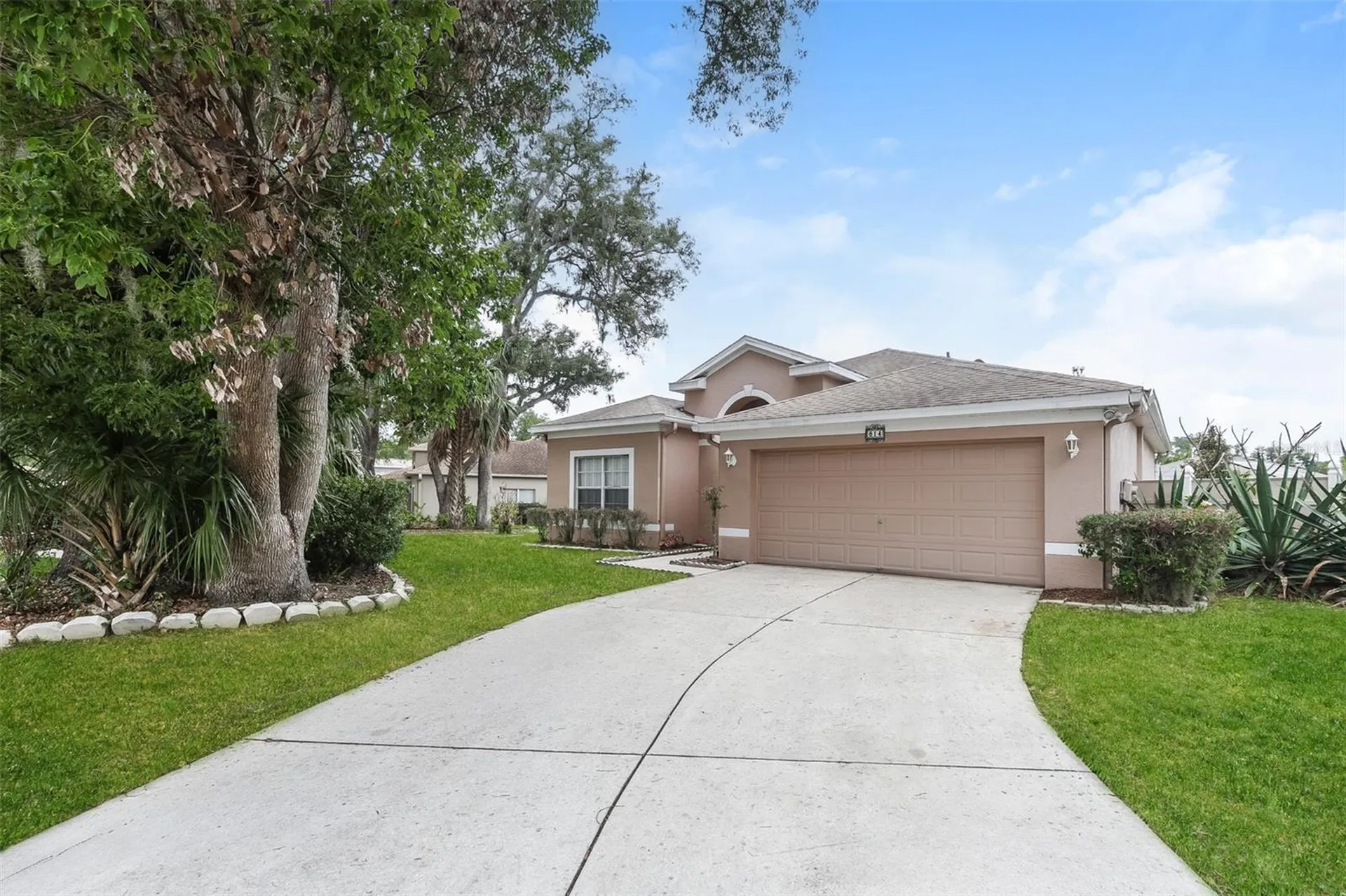 814 Coade Stone Drive Seffner FL 33584