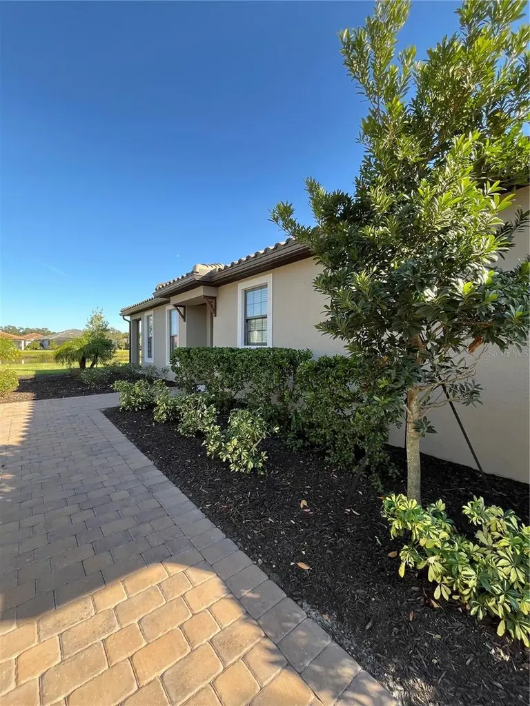 10433 Morning Mist Lane Sarasota FL 34241