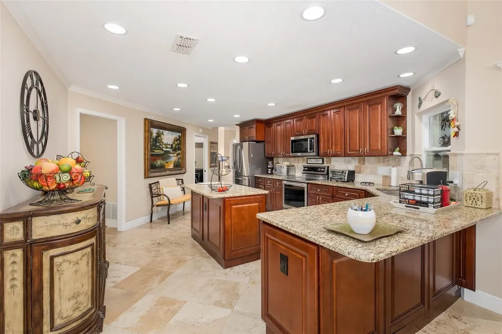 321 Waterford Circle E Tarpon Springs FL 34688