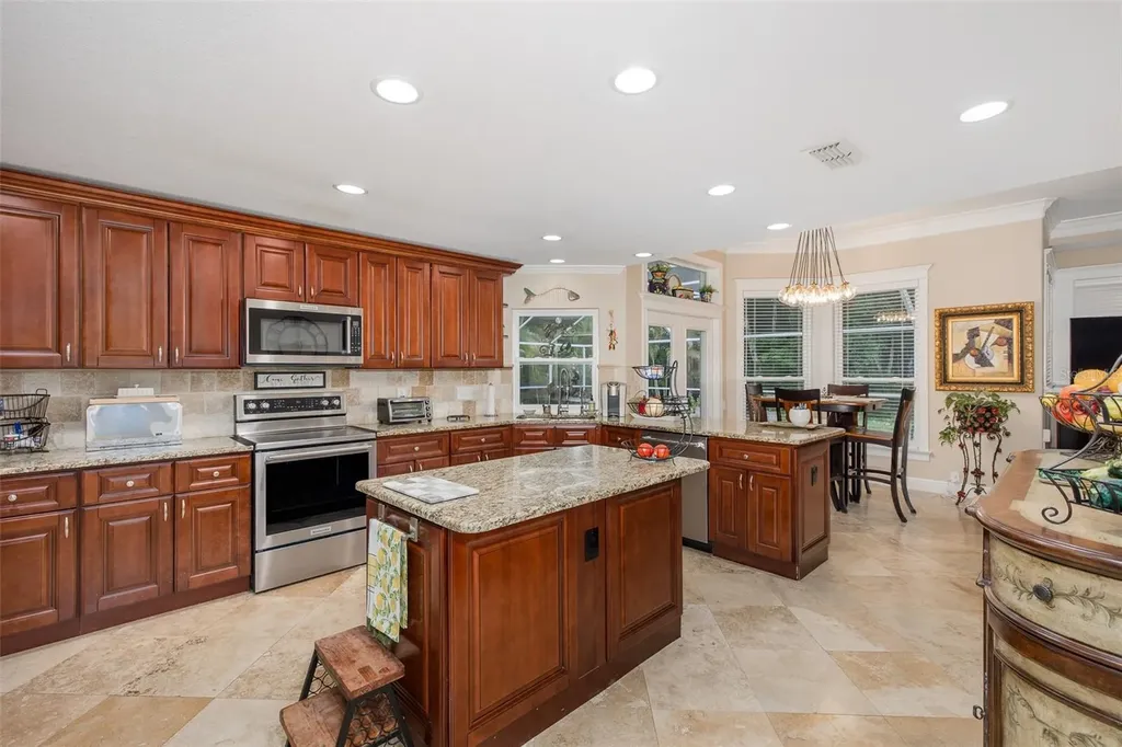 321 Waterford Circle E Tarpon Springs FL 34688