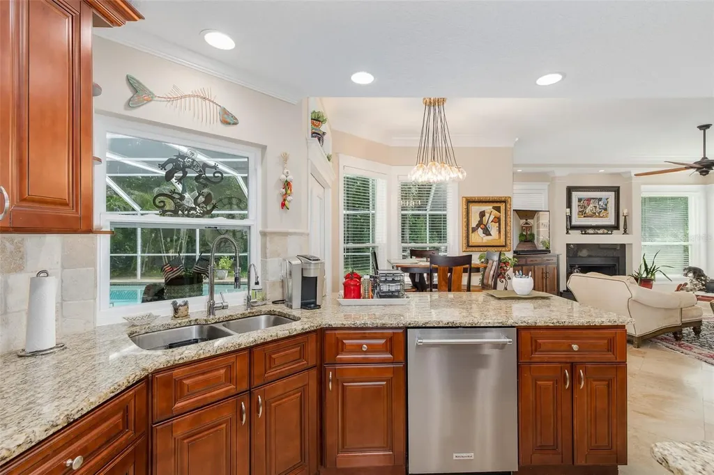 321 Waterford Circle E Tarpon Springs FL 34688