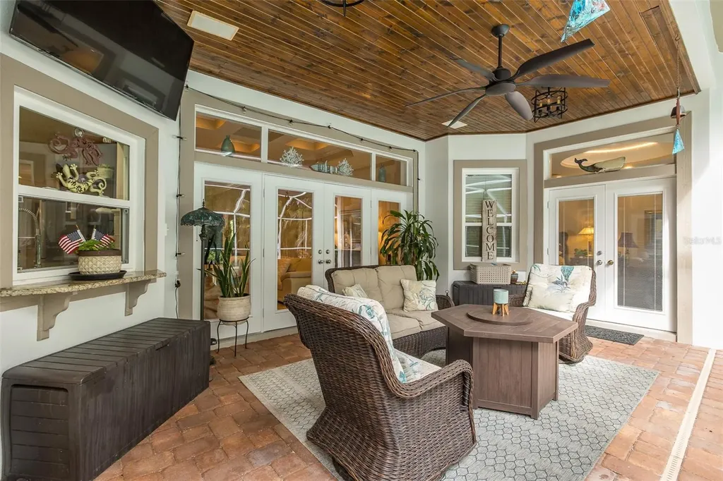 321 Waterford Circle E Tarpon Springs FL 34688