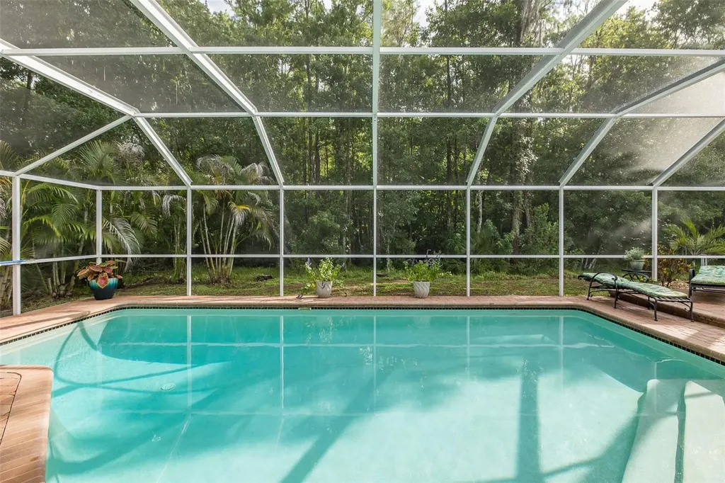 321 Waterford Circle E Tarpon Springs FL 34688