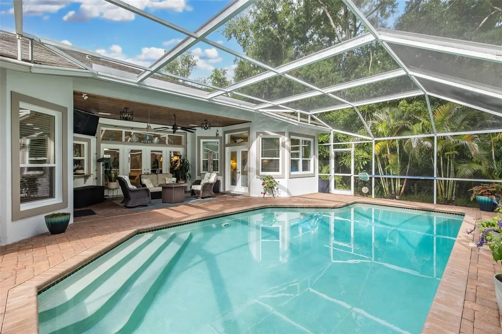 321 Waterford Circle E Tarpon Springs FL 34688