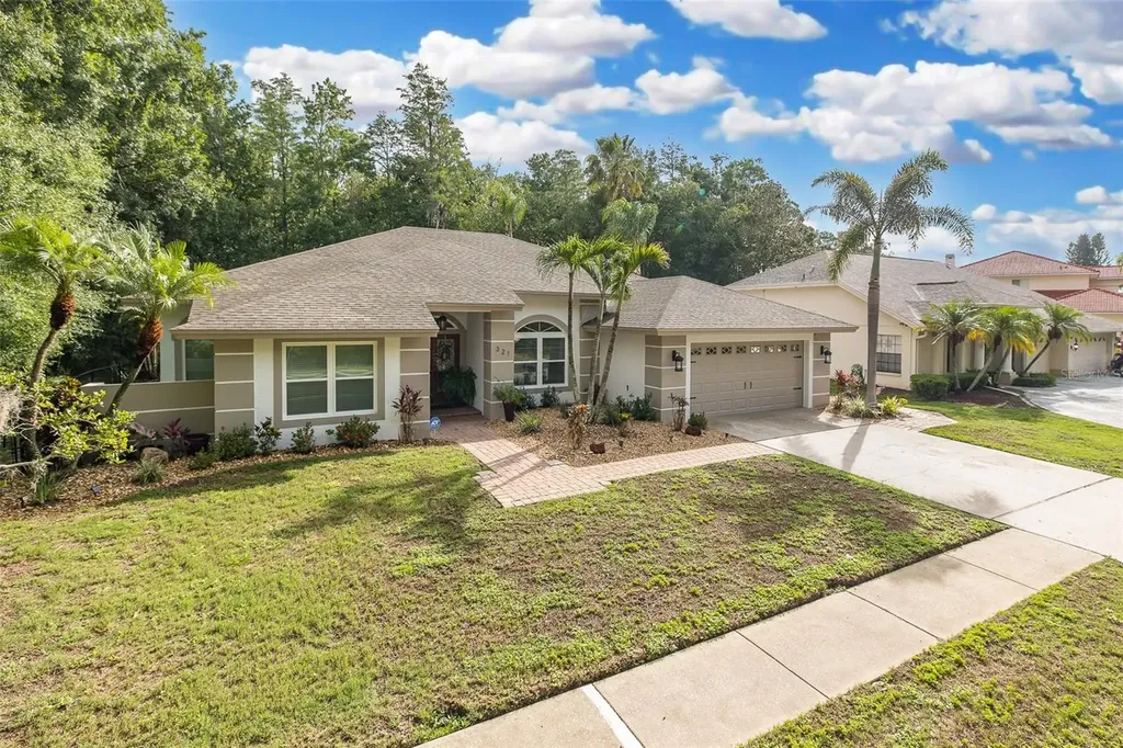 321 Waterford Circle E Tarpon Springs FL 34688