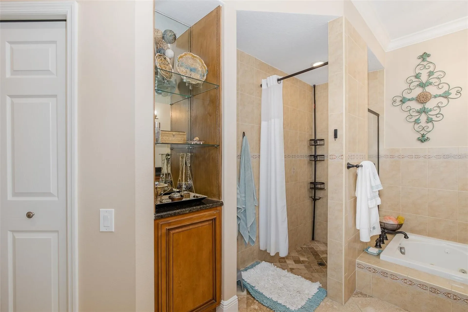 321 Waterford Circle E Tarpon Springs FL 34688