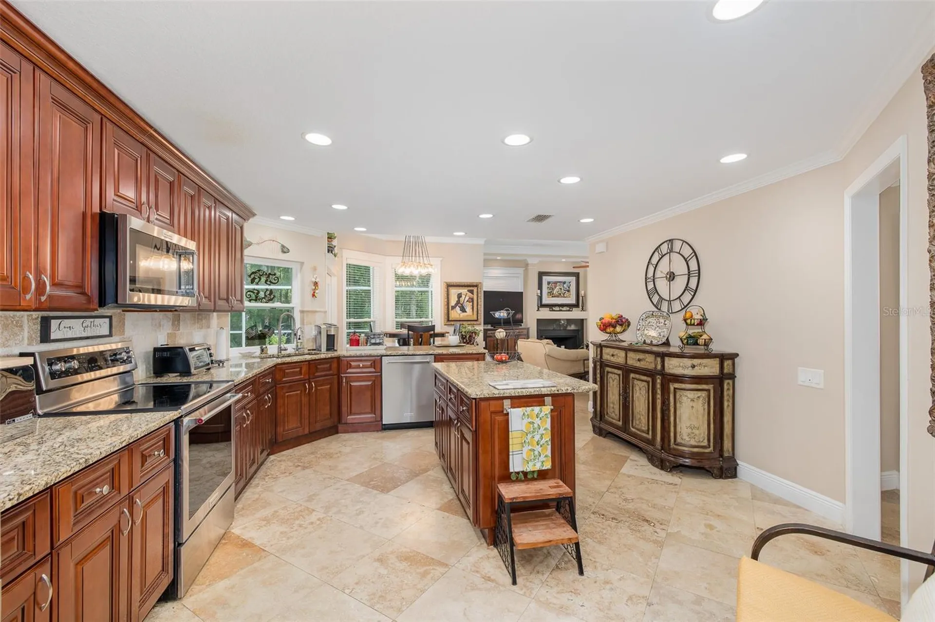 321 Waterford Circle E Tarpon Springs FL 34688