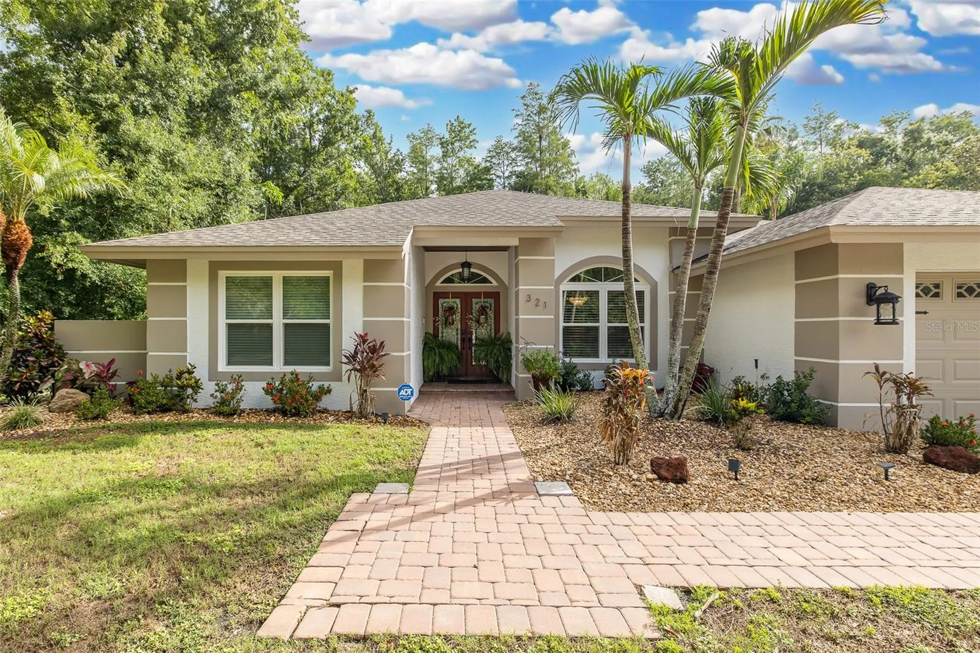 321 Waterford Circle E Tarpon Springs FL 34688