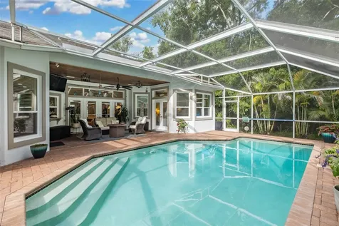 321 Waterford Circle E Tarpon Springs FL 34688