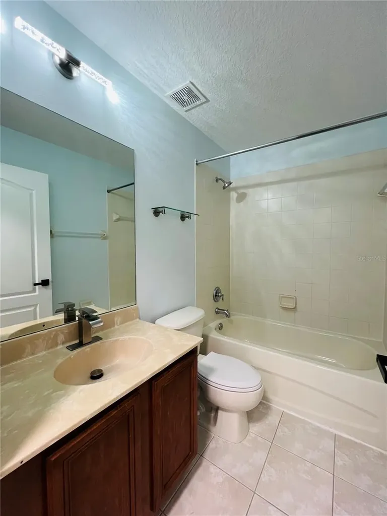 9096 Iron Oak Avenue Tampa FL 33647
