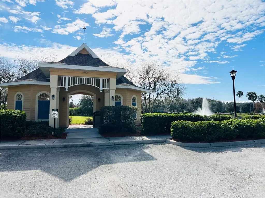 9096 Iron Oak Avenue Tampa FL 33647