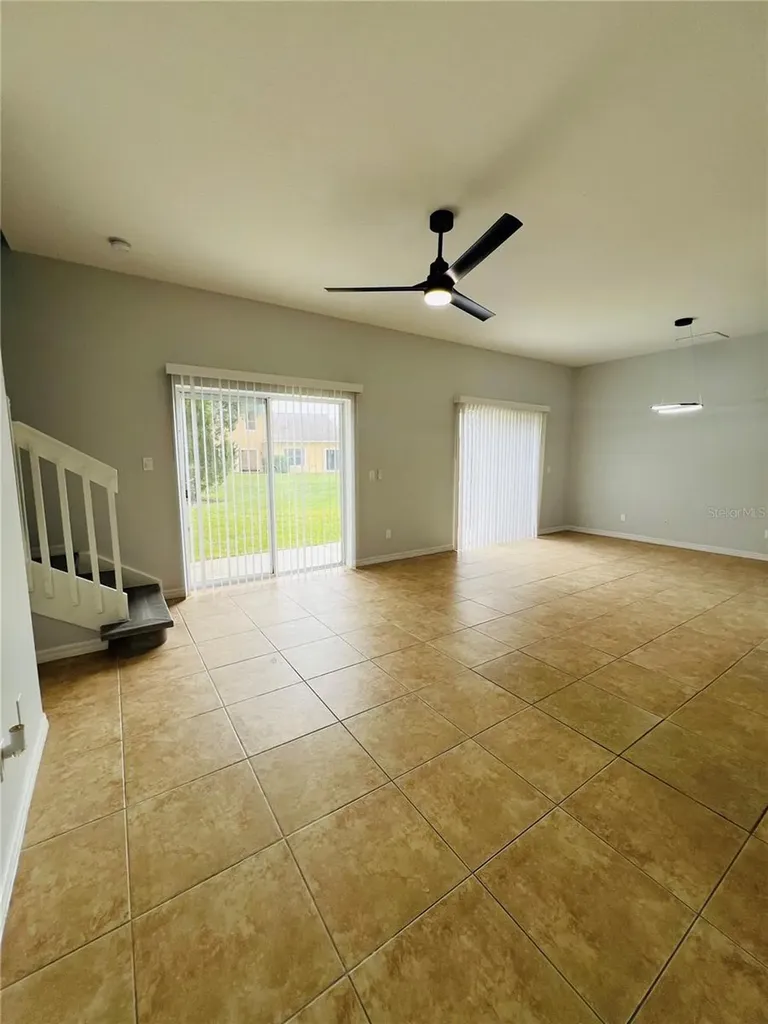 9096 Iron Oak Avenue Tampa FL 33647