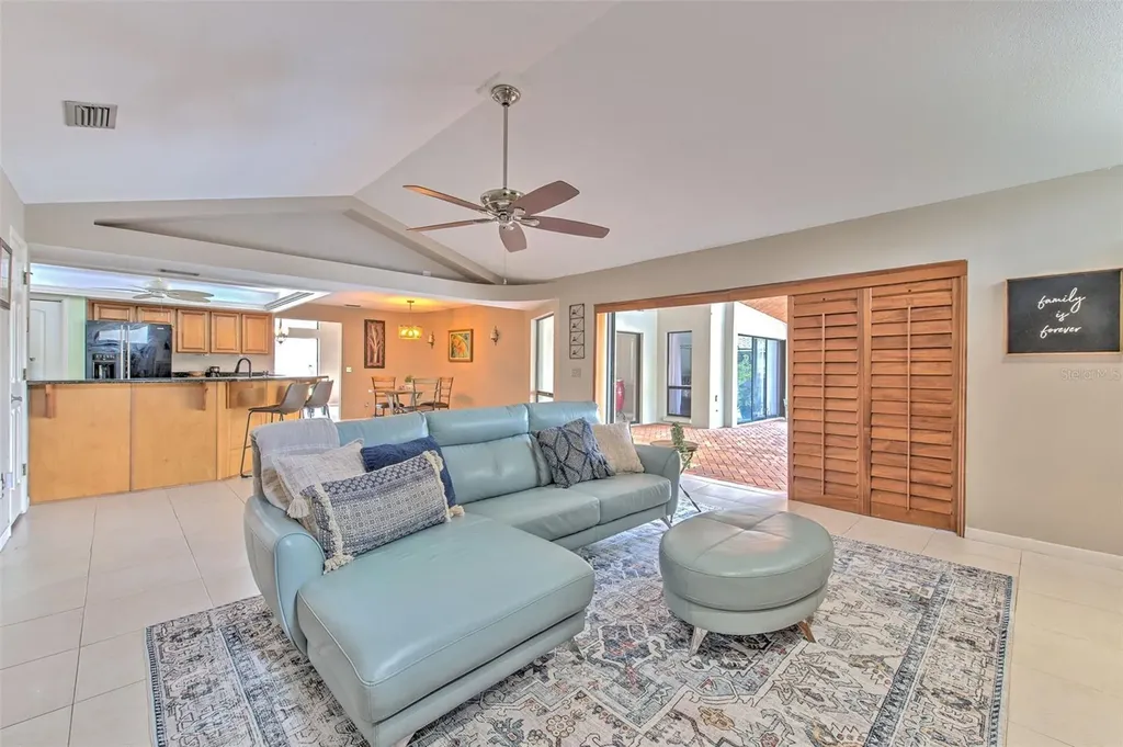 3816 Buckingham Loop Drive Valrico FL 33594