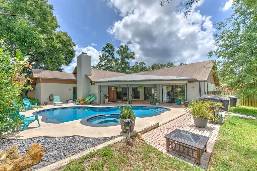 3816 Buckingham Loop Drive Valrico FL 33594