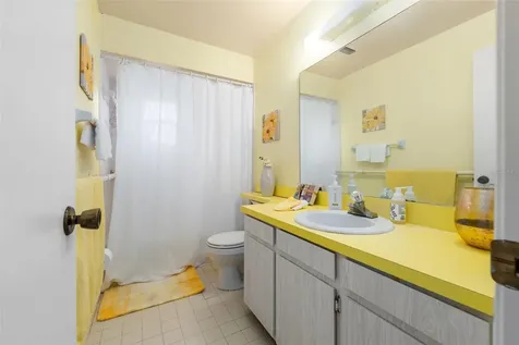 8127 SW 12th Place Gainesville FL 32607