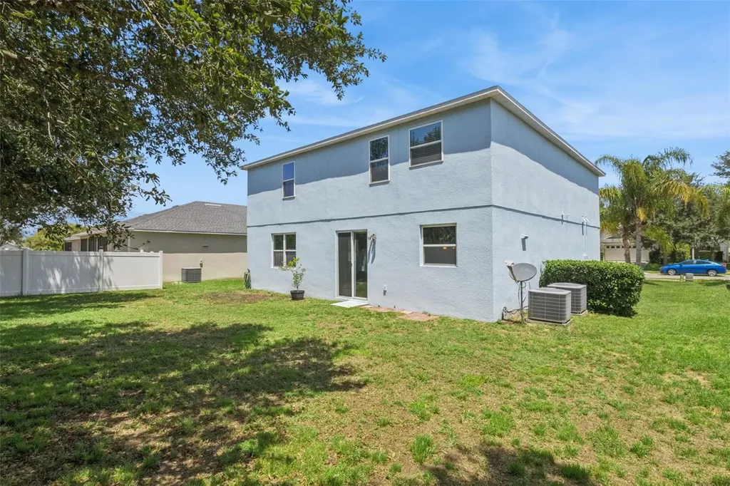 1572 Auburn Hills Court Tavares FL 32778