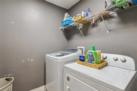 1572 Auburn Hills Court Tavares FL 32778