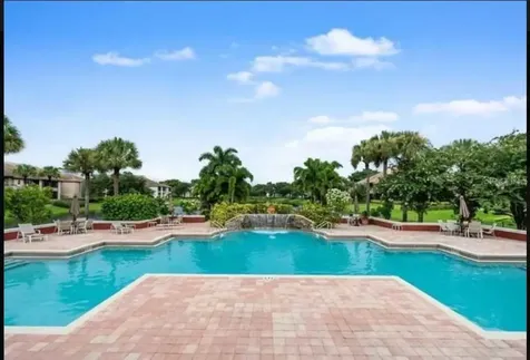 10263 Gandy Boulevard N St Petersburg FL 33702