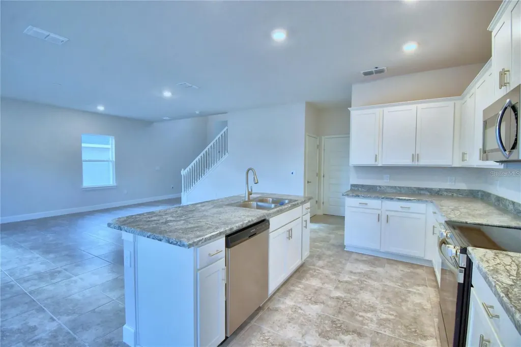 906 Sofia Lane Davenport FL 33837