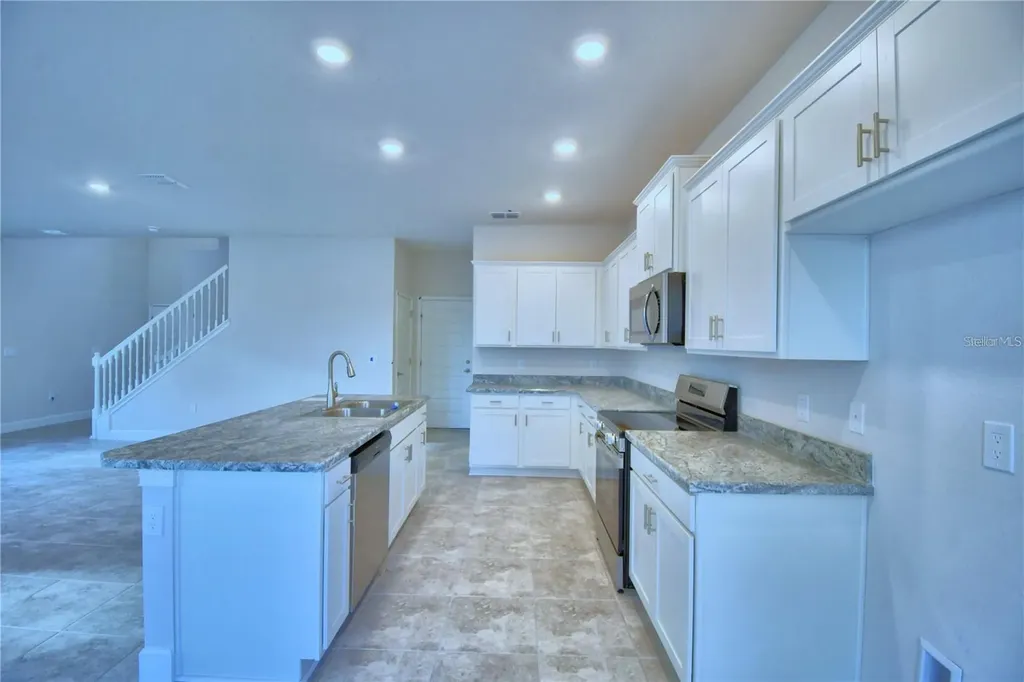 906 Sofia Lane Davenport FL 33837