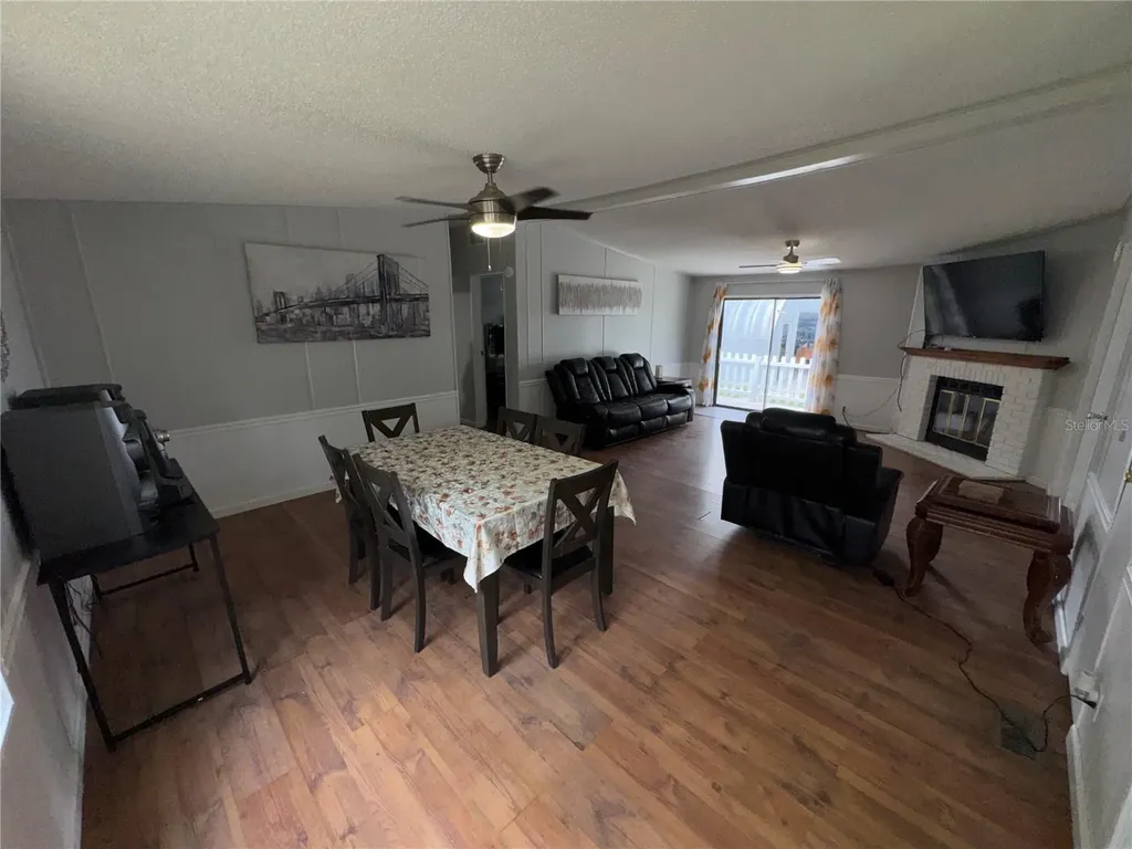 21247 Orange Court Mount Dora FL 32757