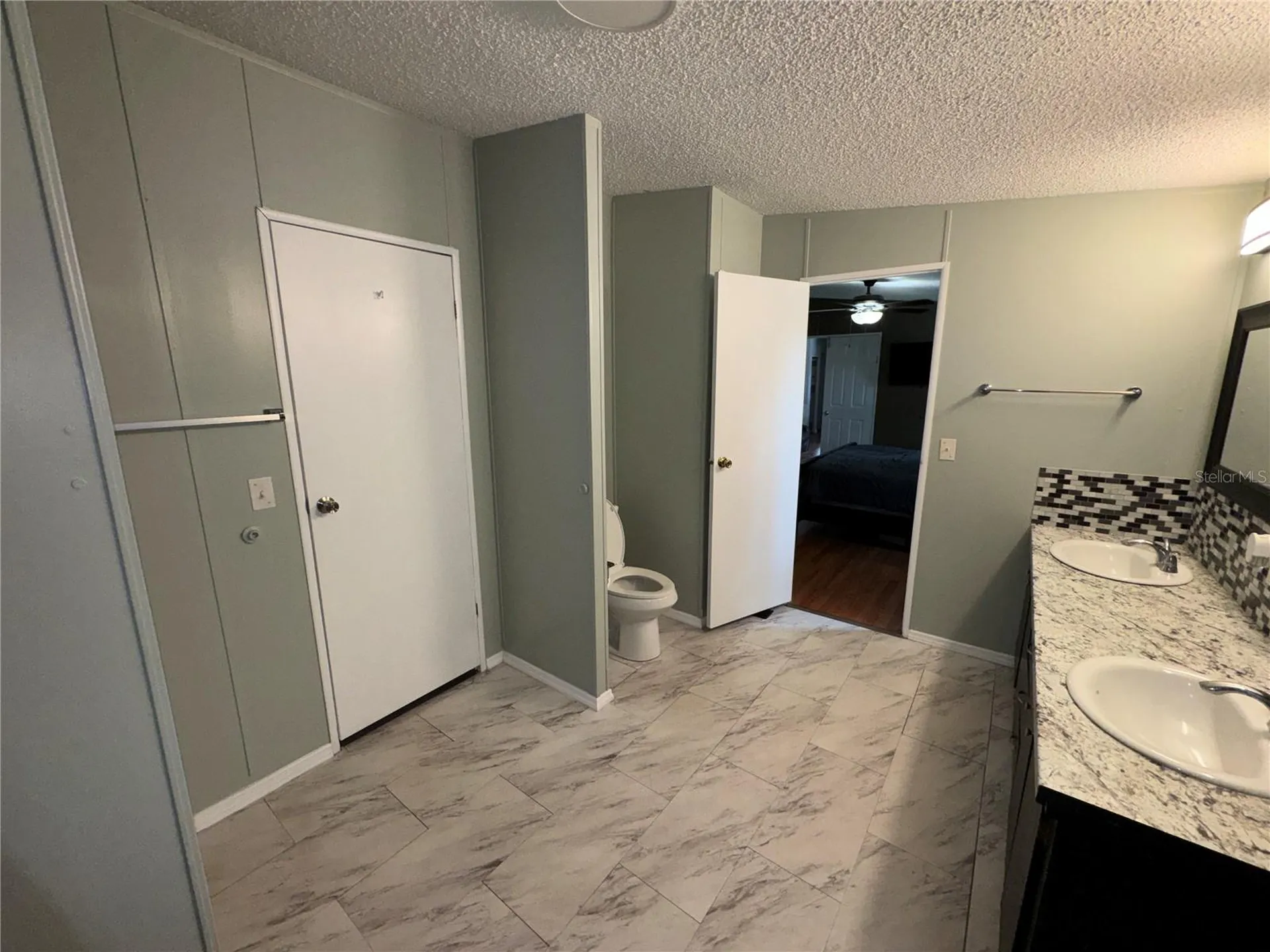21247 Orange Court Mount Dora FL 32757