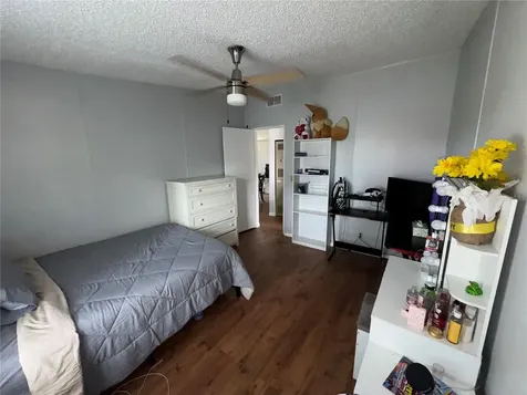21247 Orange Court Mount Dora FL 32757