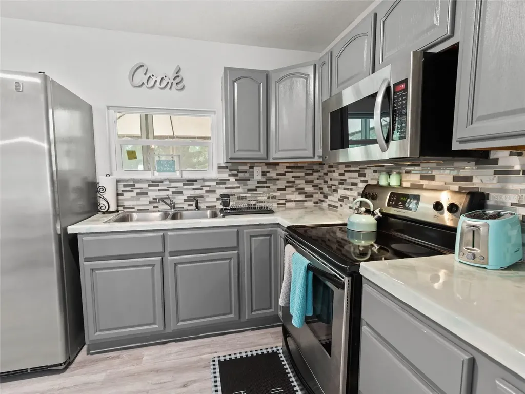 7206 Schering Street Weeki Wachee FL 34613