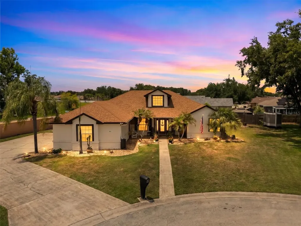 2881 Chatsworth Lane Lakeland FL 33812