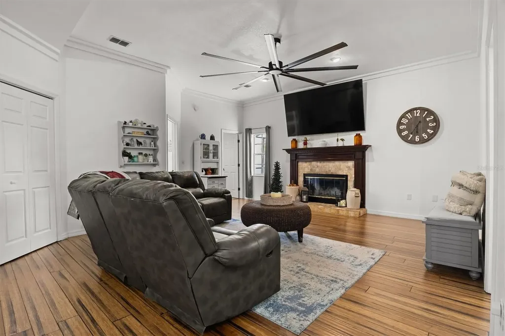 2881 Chatsworth Lane Lakeland FL 33812