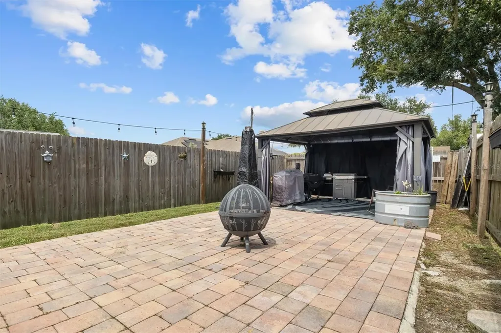 2881 Chatsworth Lane Lakeland FL 33812