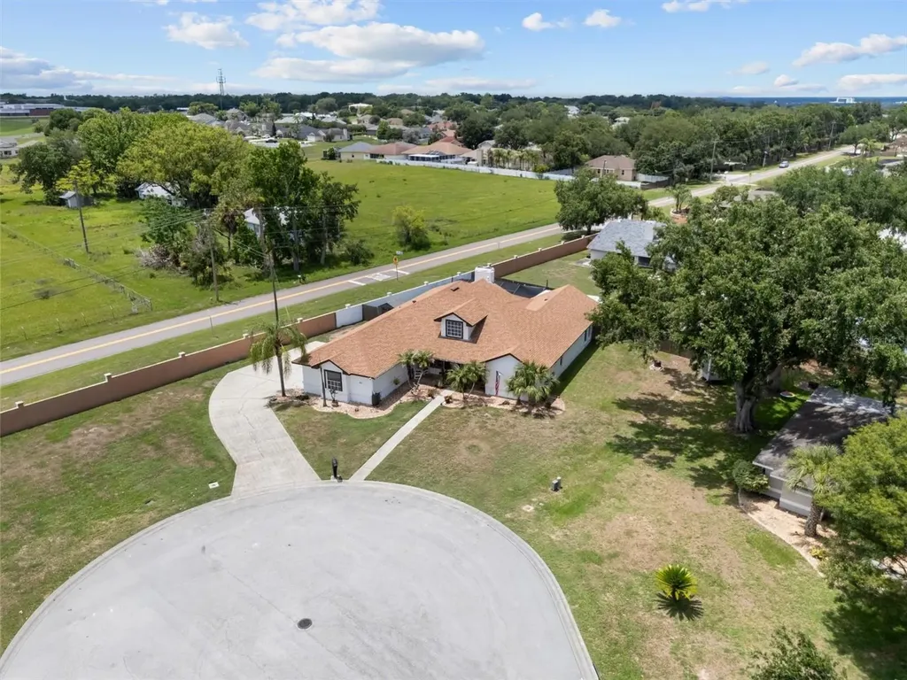 2881 Chatsworth Lane Lakeland FL 33812