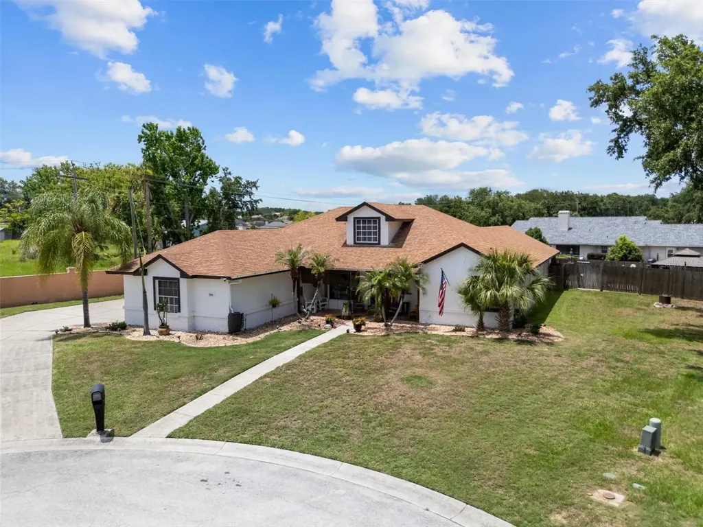 2881 Chatsworth Lane Lakeland FL 33812