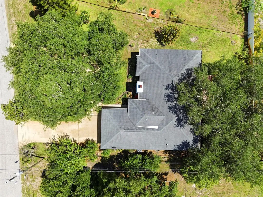 30 Glades Avenue Tarpon Springs FL 34689