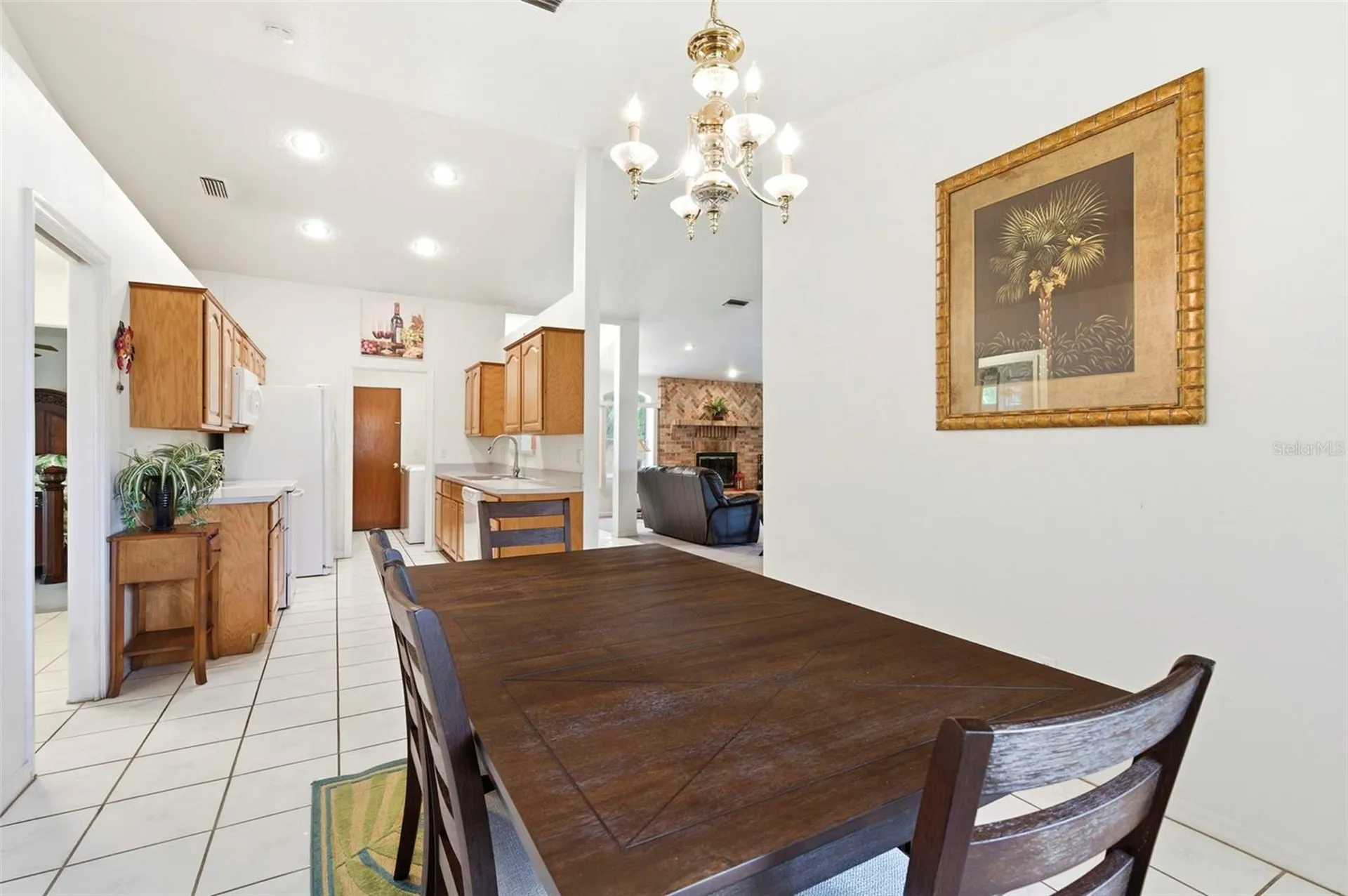 30 Glades Avenue Tarpon Springs FL 34689