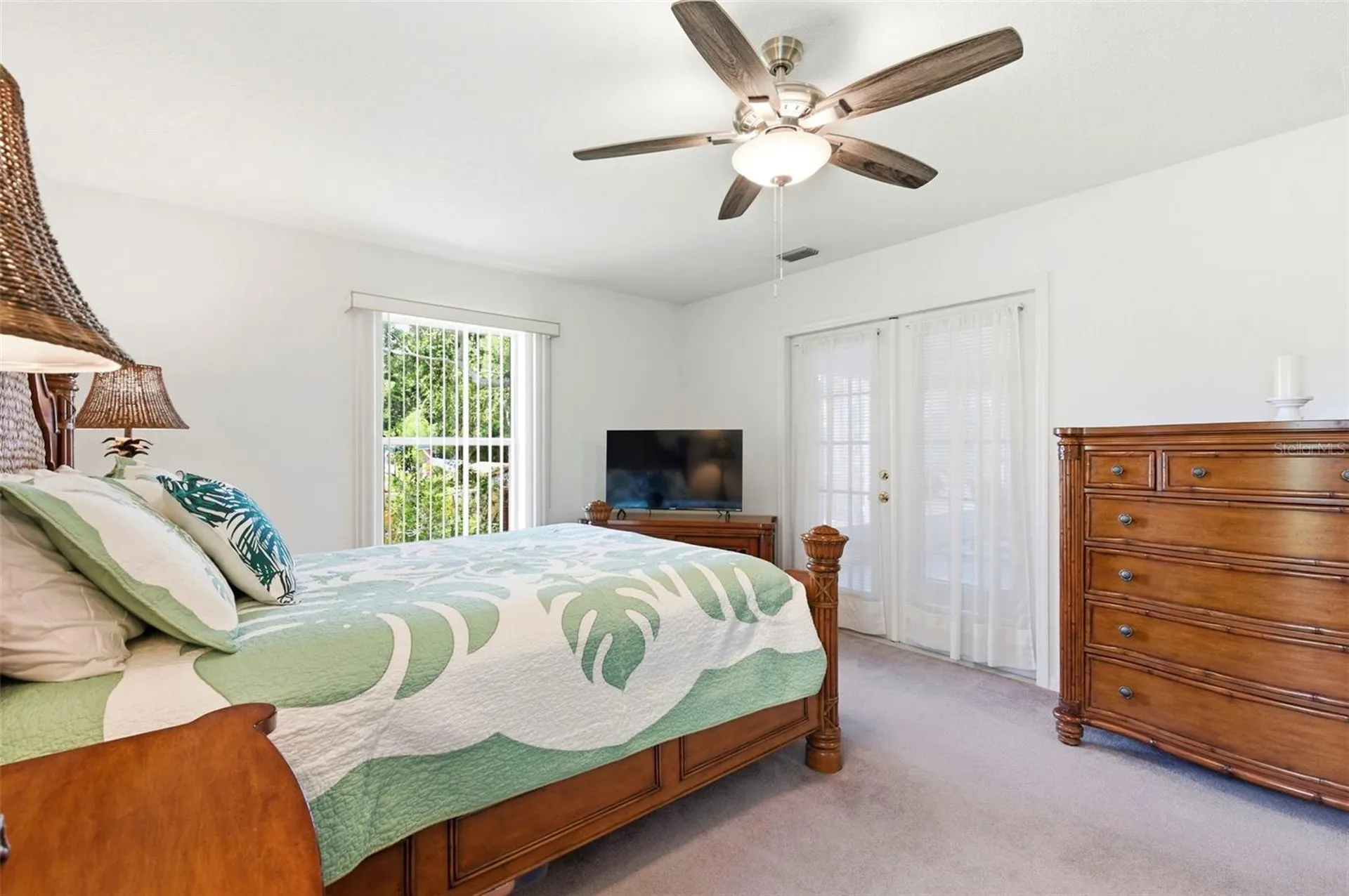 30 Glades Avenue Tarpon Springs FL 34689
