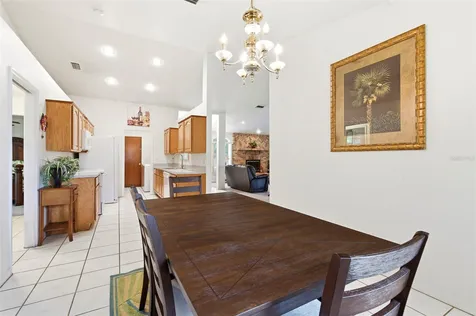 30 Glades Avenue Tarpon Springs FL 34689