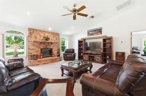 30 Glades Avenue Tarpon Springs FL 34689